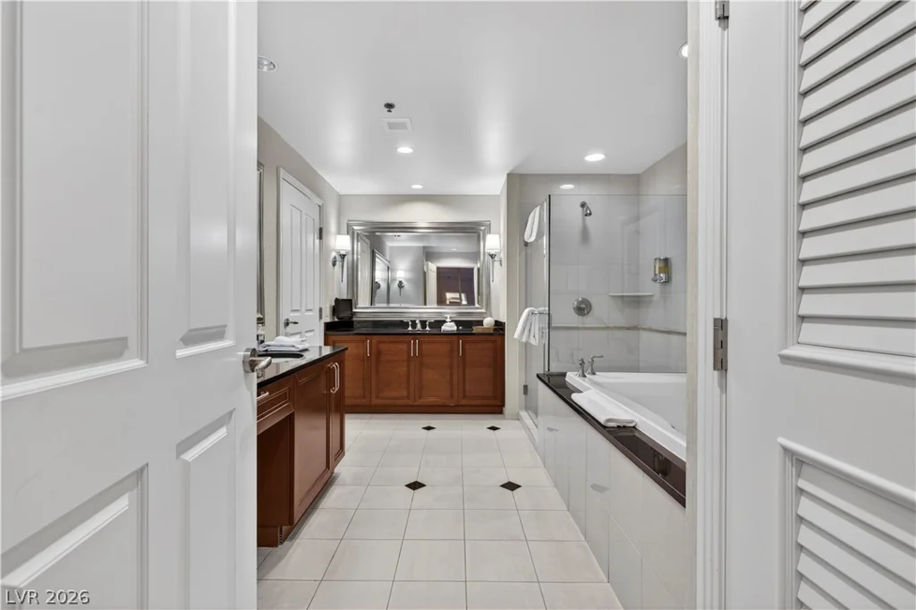 125 Harmon, Las Vegas, NV 89109