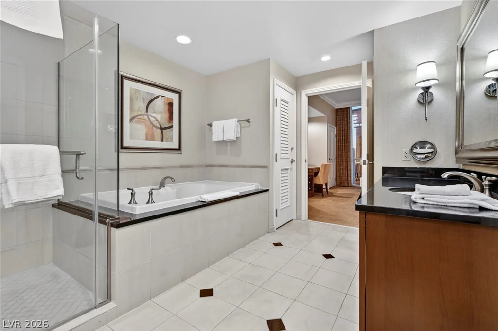 125 Harmon, Las Vegas, NV 89109