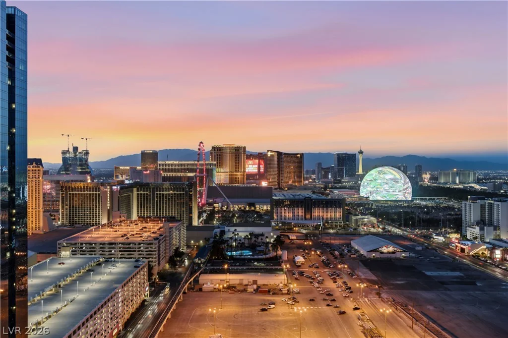 125 Harmon, Las Vegas, NV 89109