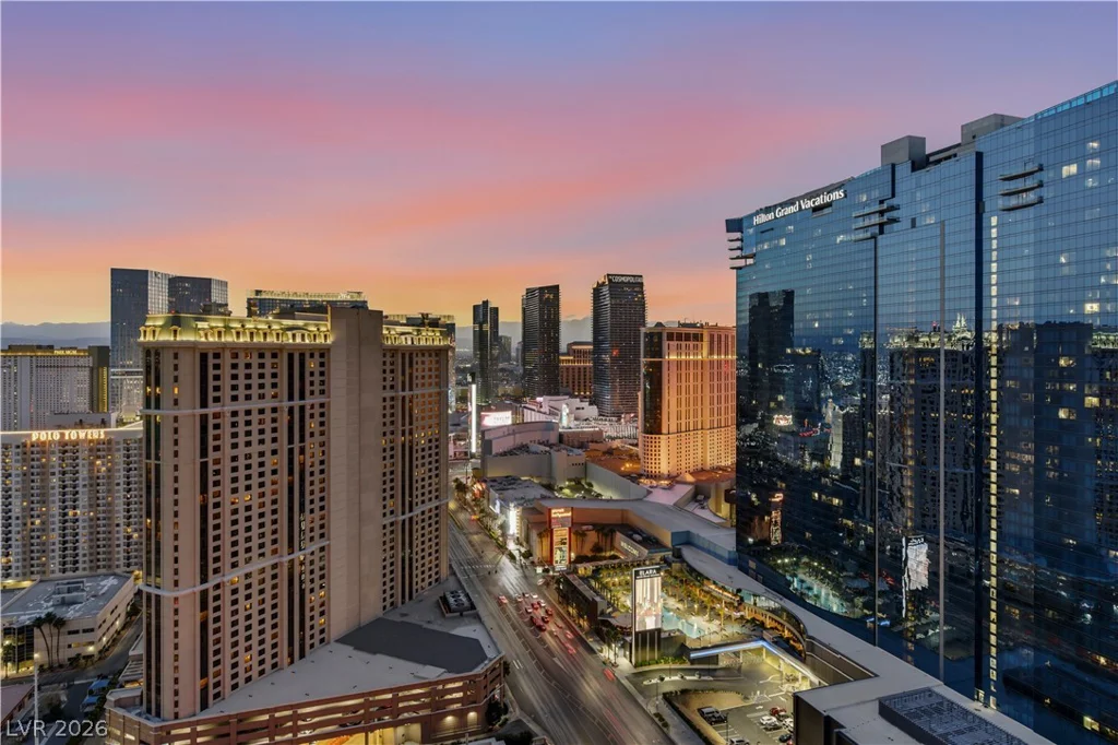 125 Harmon, Las Vegas, NV 89109