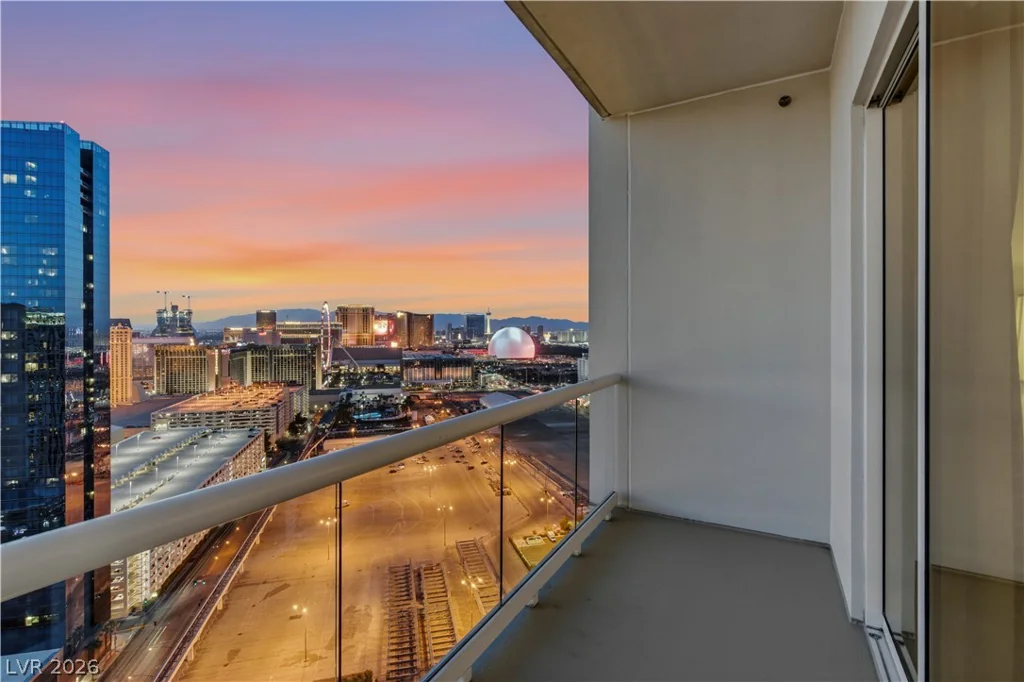 125 Harmon, Las Vegas, NV 89109