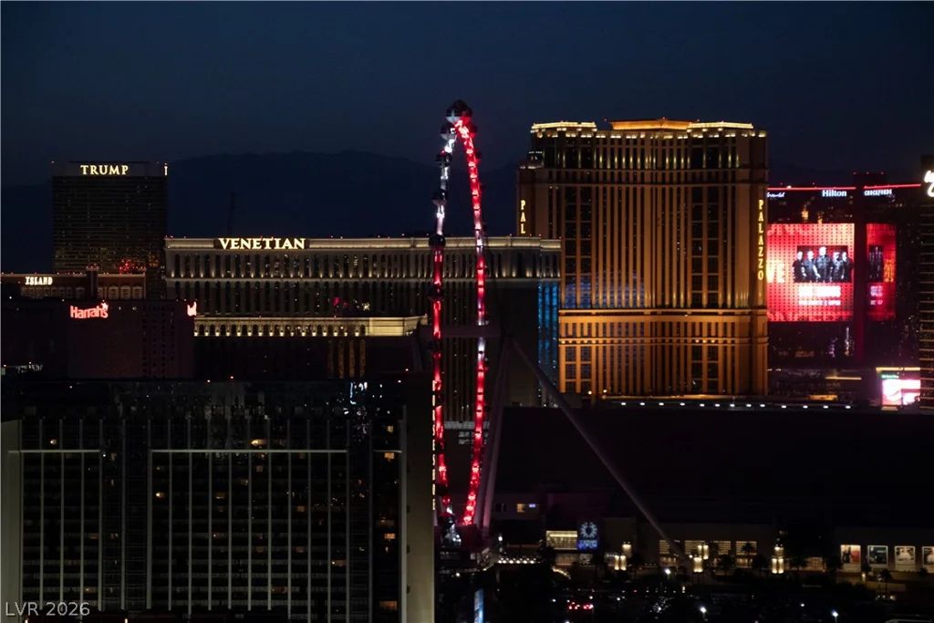 125 Harmon, Las Vegas, NV 89109