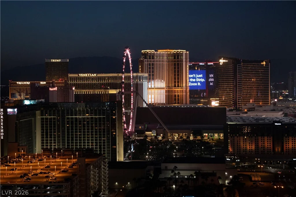 125 Harmon, Las Vegas, NV 89109
