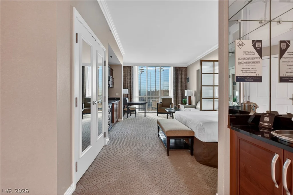 125 Harmon, Las Vegas, NV 89109