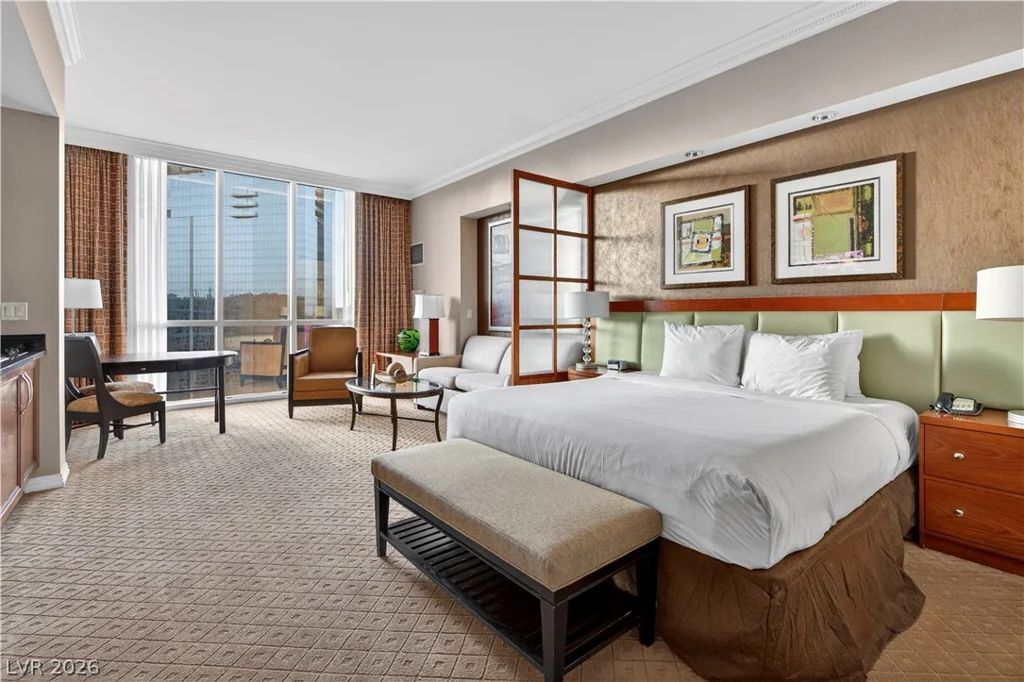 125 Harmon, Las Vegas, NV 89109