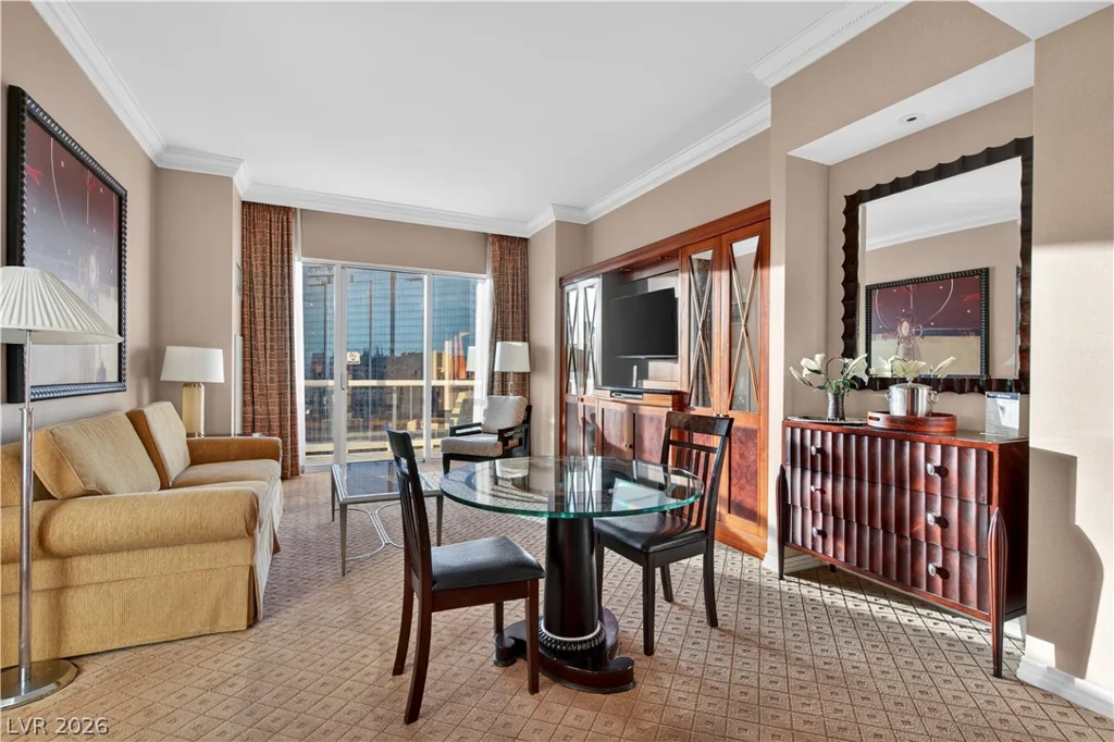 125 Harmon, Las Vegas, NV 89109