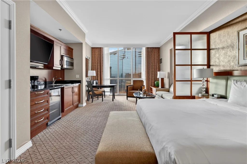 125 Harmon, Las Vegas, NV 89109