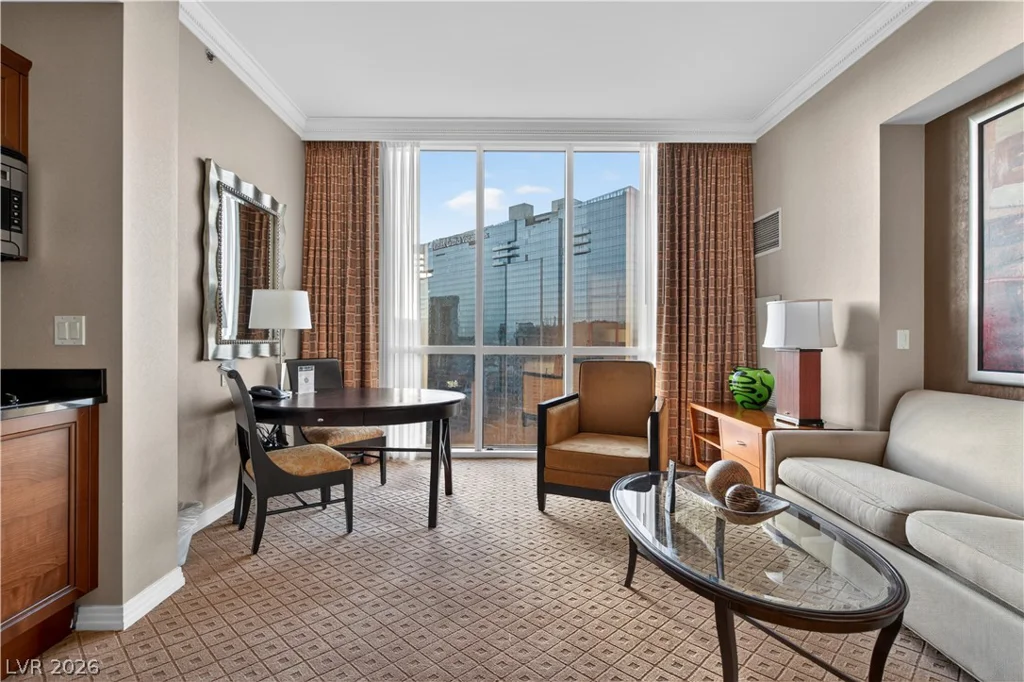 125 Harmon, Las Vegas, NV 89109