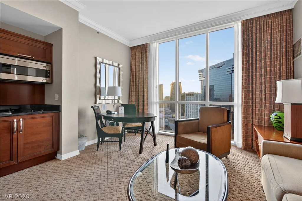 125 Harmon, Las Vegas, NV 89109