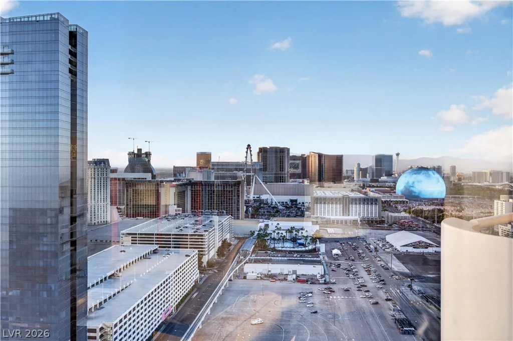 125 Harmon, Las Vegas, NV 89109
