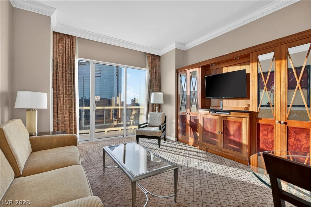125 Harmon, Las Vegas, NV 89109