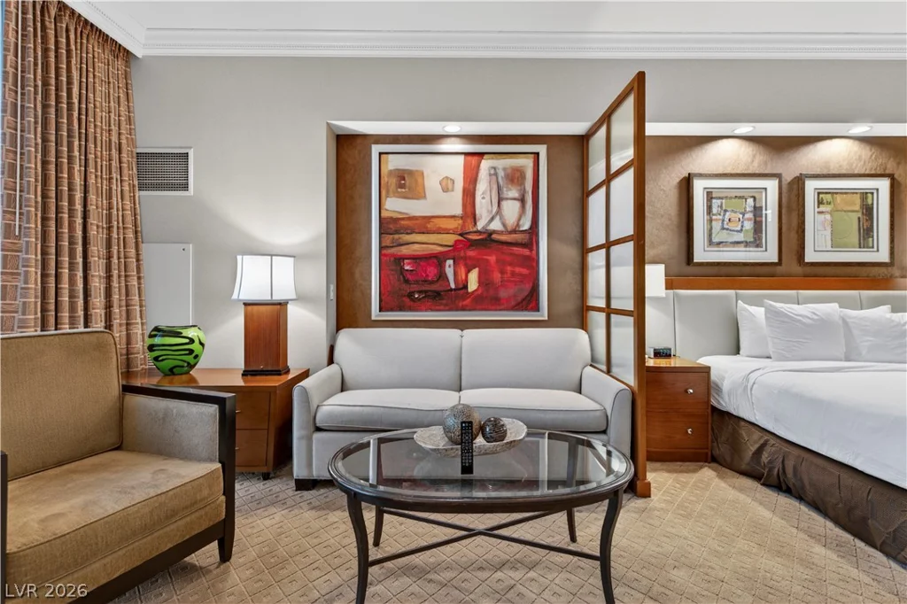 125 Harmon, Las Vegas, NV 89109