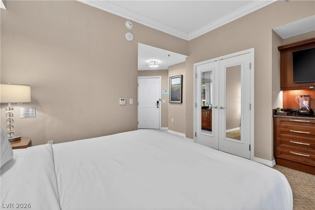125 Harmon, Las Vegas, NV 89109