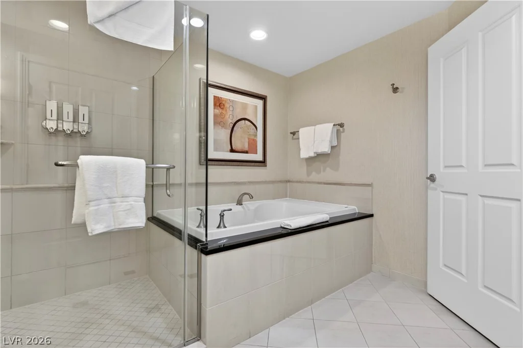 125 Harmon, Las Vegas, NV 89109