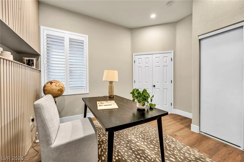 9917 VILLA RIDGE, Las Vegas, NV 89134