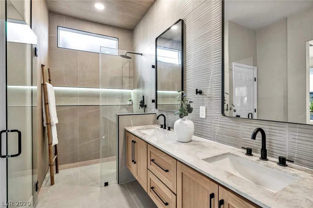9917 VILLA RIDGE, Las Vegas, NV 89134