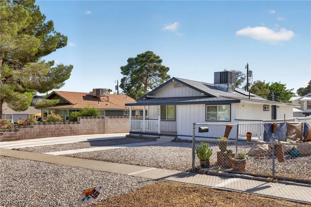 608 California, Boulder City, NV 89005