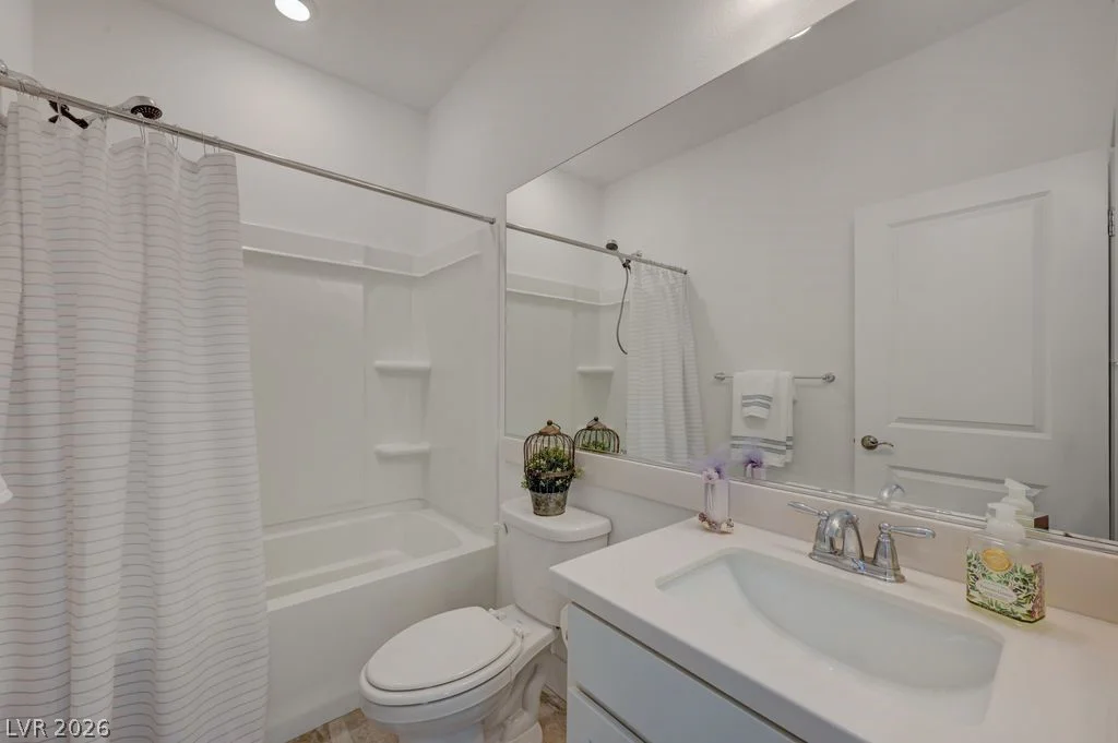 7135 Sunland Hills, Las Vegas, NV 89113