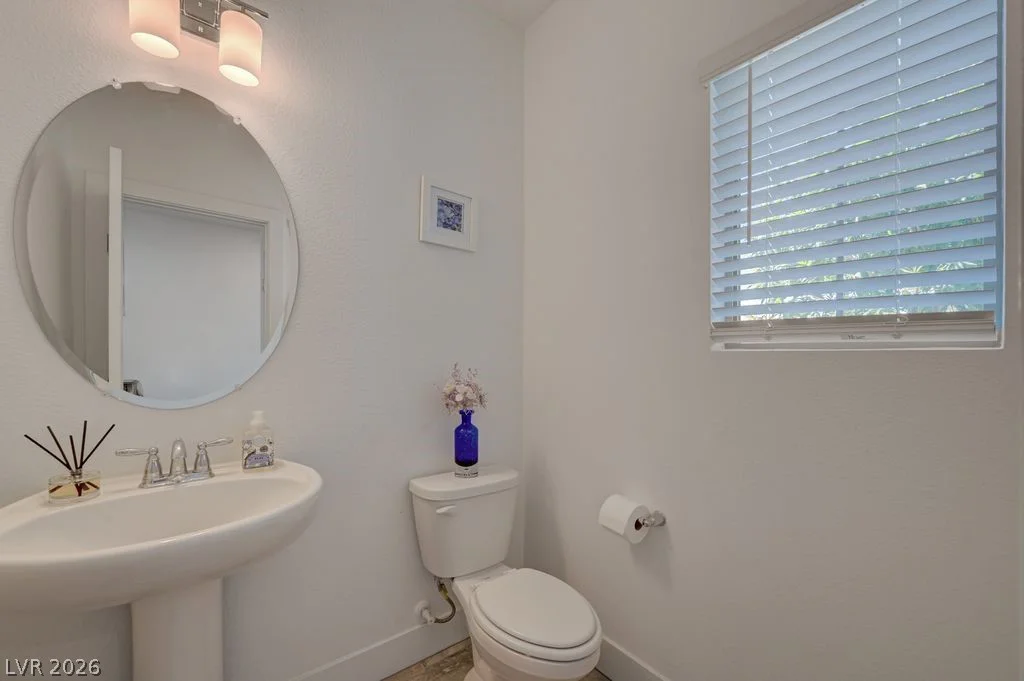 7135 Sunland Hills, Las Vegas, NV 89113