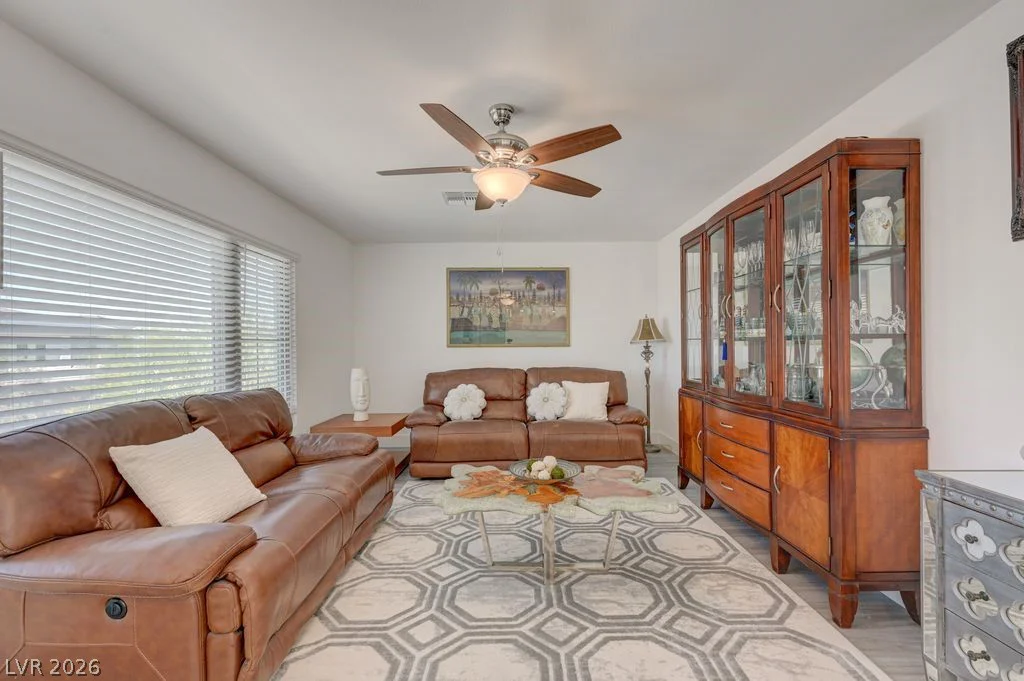 7135 Sunland Hills, Las Vegas, NV 89113