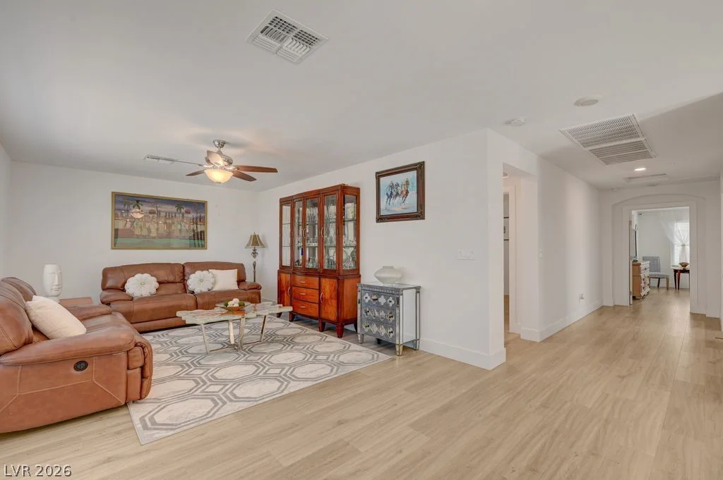 7135 Sunland Hills, Las Vegas, NV 89113
