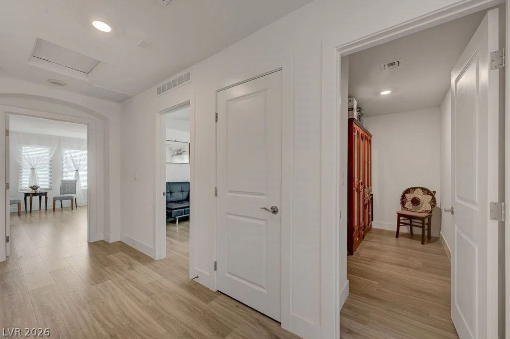 7135 Sunland Hills, Las Vegas, NV 89113