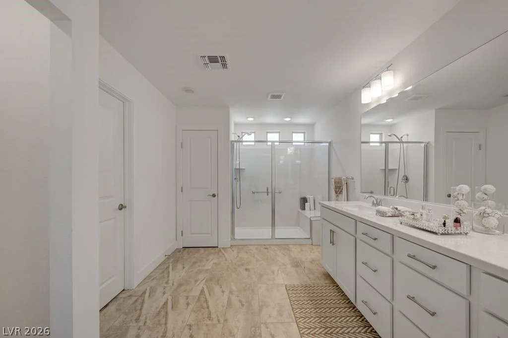 7135 Sunland Hills, Las Vegas, NV 89113