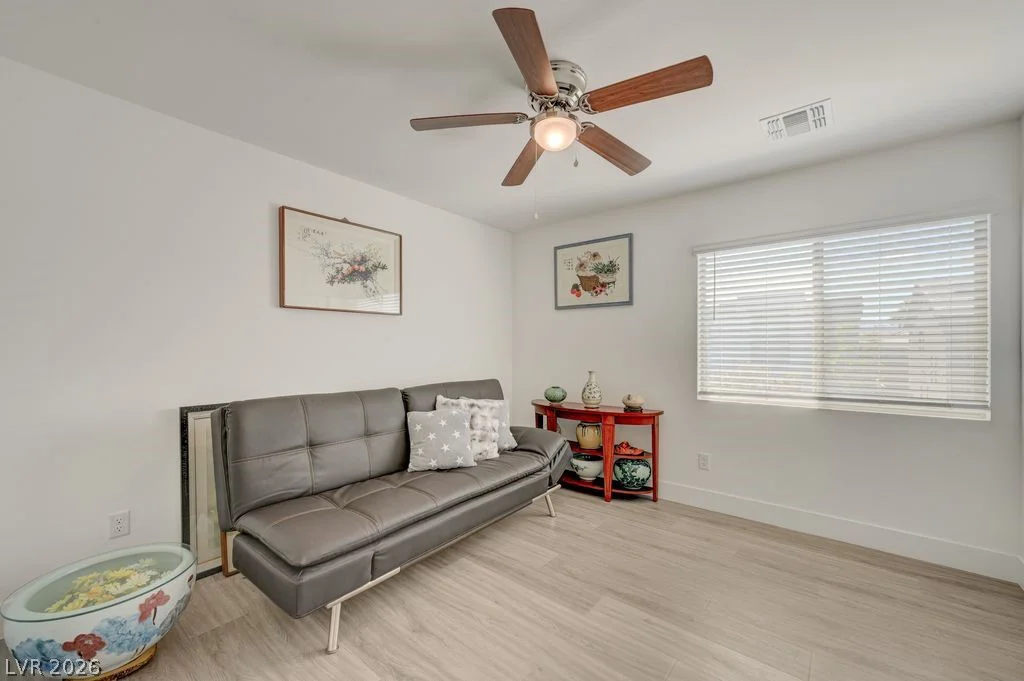 7135 Sunland Hills, Las Vegas, NV 89113