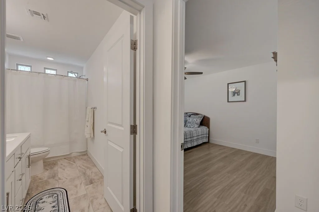 7135 Sunland Hills, Las Vegas, NV 89113