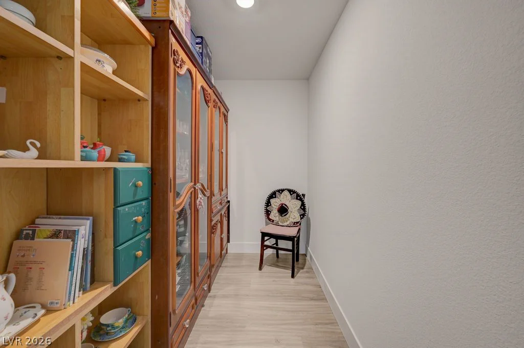7135 Sunland Hills, Las Vegas, NV 89113