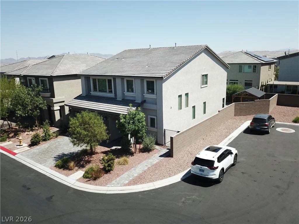 7135 Sunland Hills, Las Vegas, NV 89113