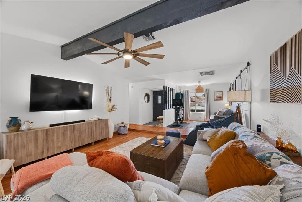 8508 Hearst, Las Vegas, NV 89117