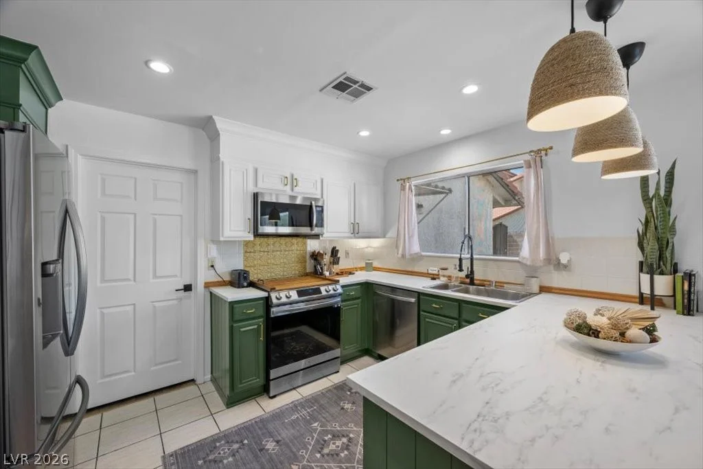 8508 Hearst, Las Vegas, NV 89117