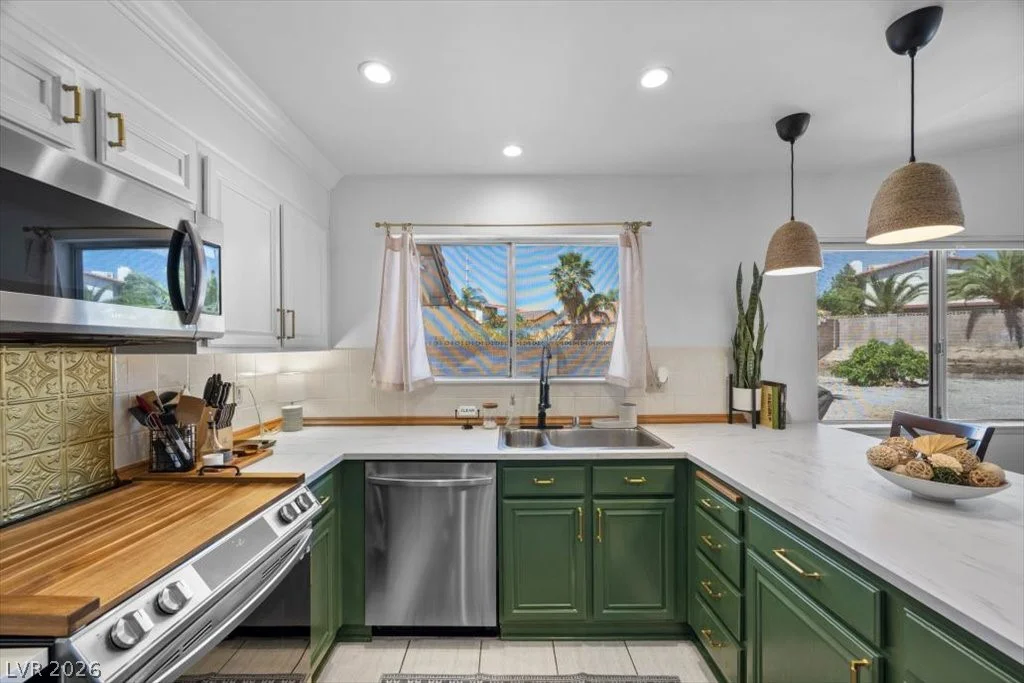 8508 Hearst, Las Vegas, NV 89117