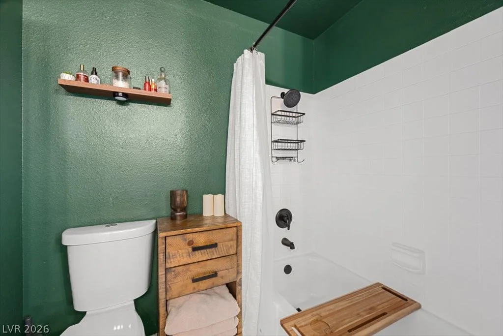 8508 Hearst, Las Vegas, NV 89117