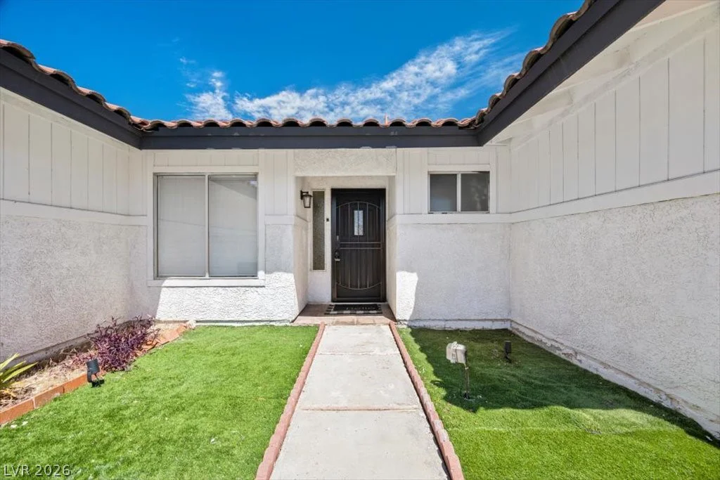 8508 Hearst, Las Vegas, NV 89117