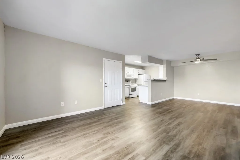 8101 Flamingo, Las Vegas, NV 89147
