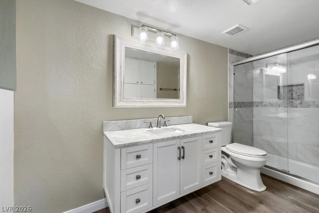 8101 Flamingo, Las Vegas, NV 89147