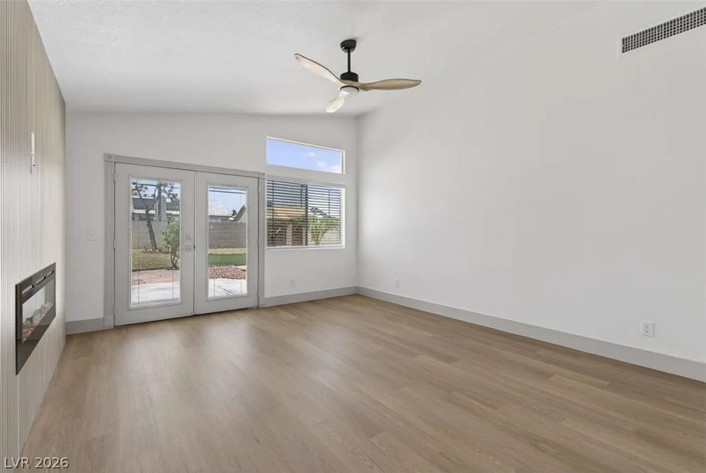 3825 Debussy, North Las Vegas, NV 89032