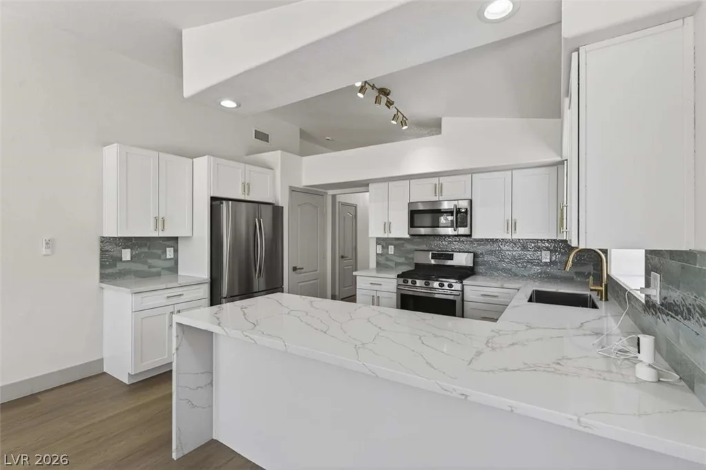 3825 Debussy, North Las Vegas, NV 89032