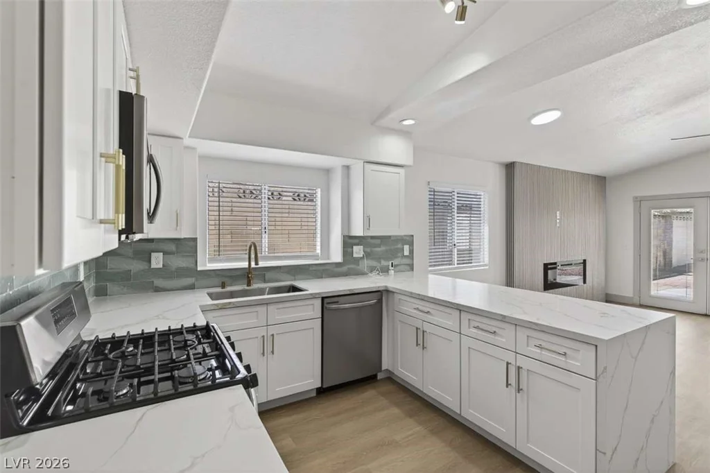 3825 Debussy, North Las Vegas, NV 89032