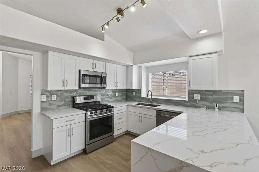 3825 Debussy, North Las Vegas, NV 89032