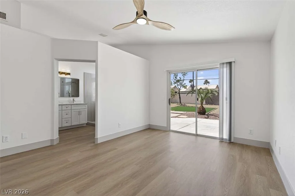 3825 Debussy, North Las Vegas, NV 89032