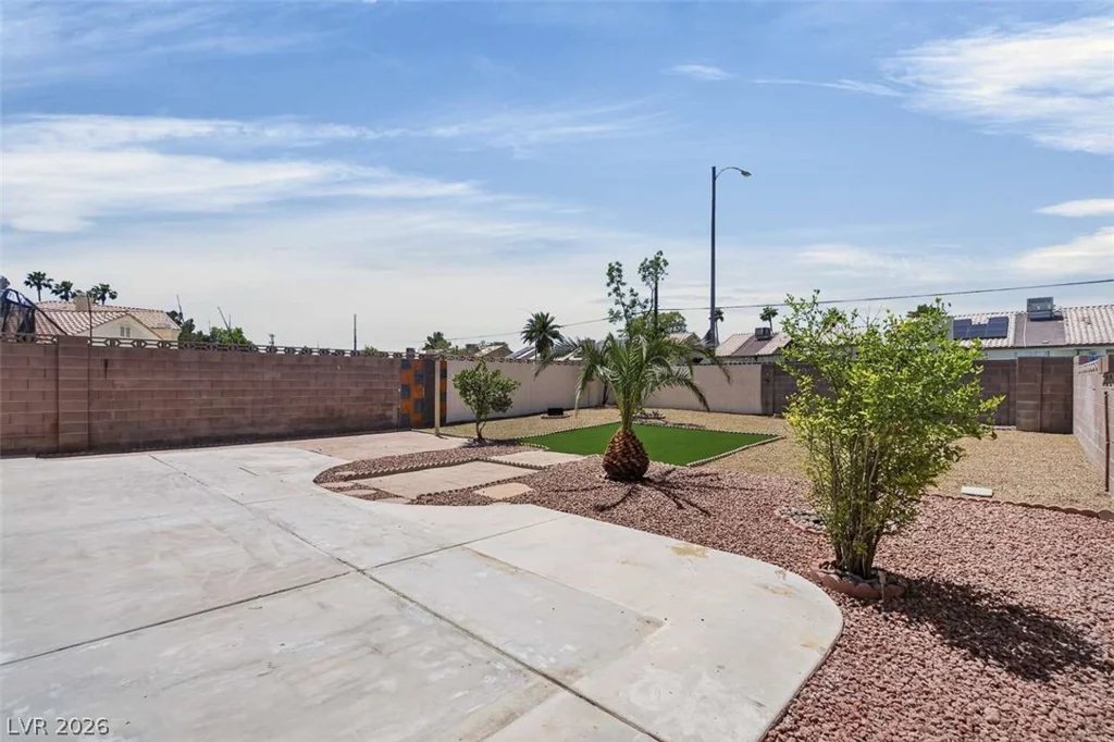 3825 Debussy, North Las Vegas, NV 89032