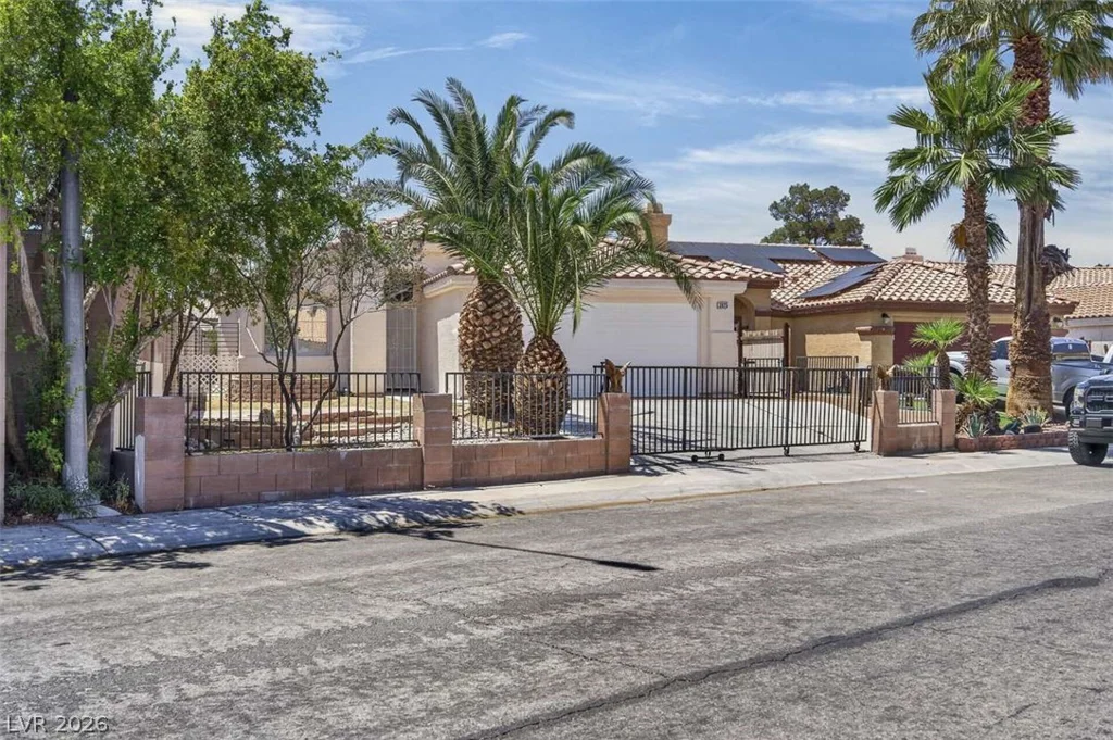 3825 Debussy, North Las Vegas, NV 89032