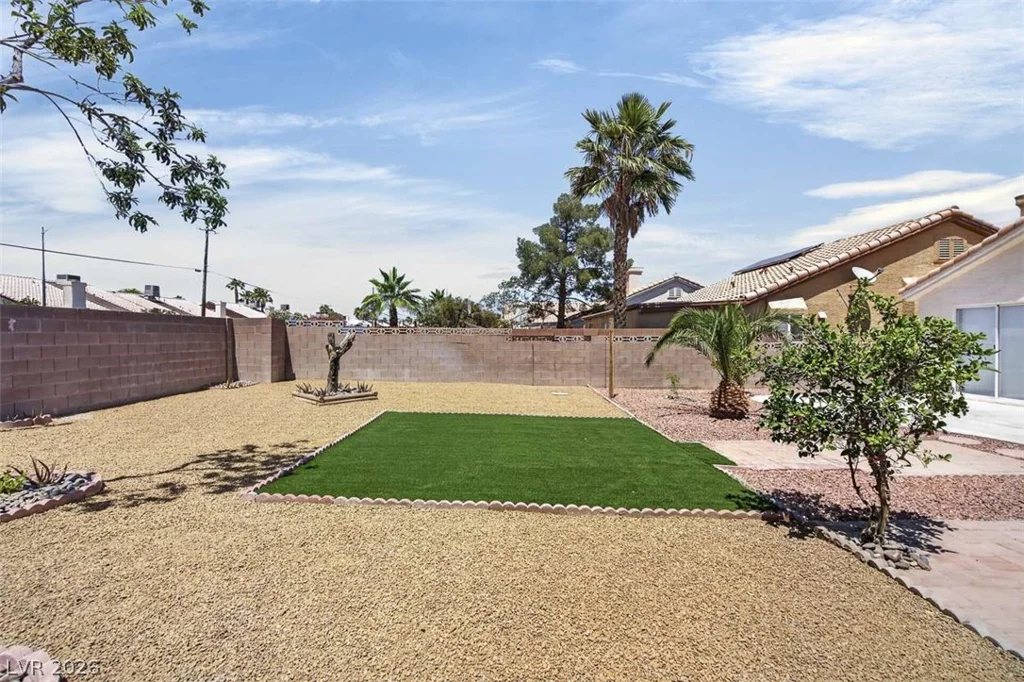 3825 Debussy, North Las Vegas, NV 89032