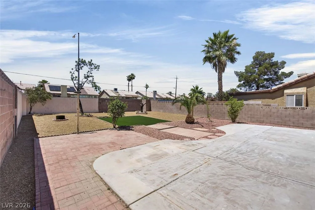 3825 Debussy, North Las Vegas, NV 89032