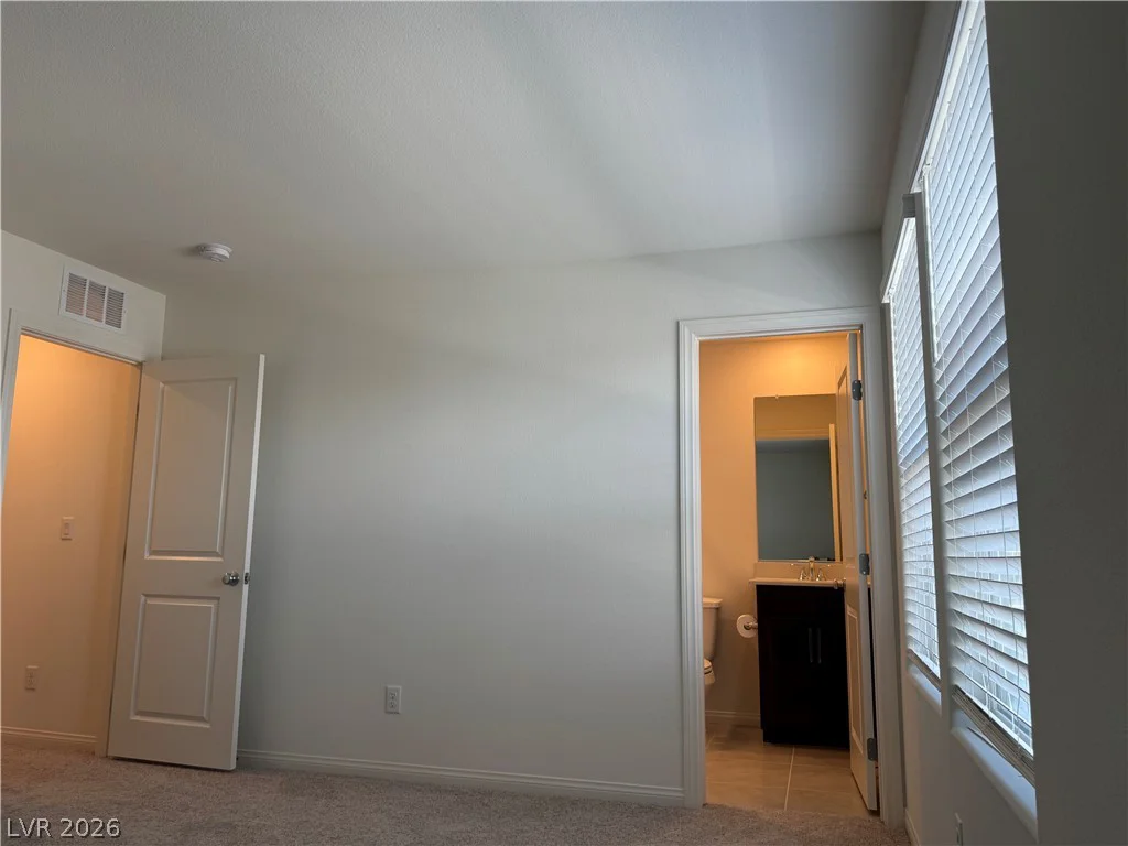 7055 Cottage Vista, Las Vegas, NV 89113