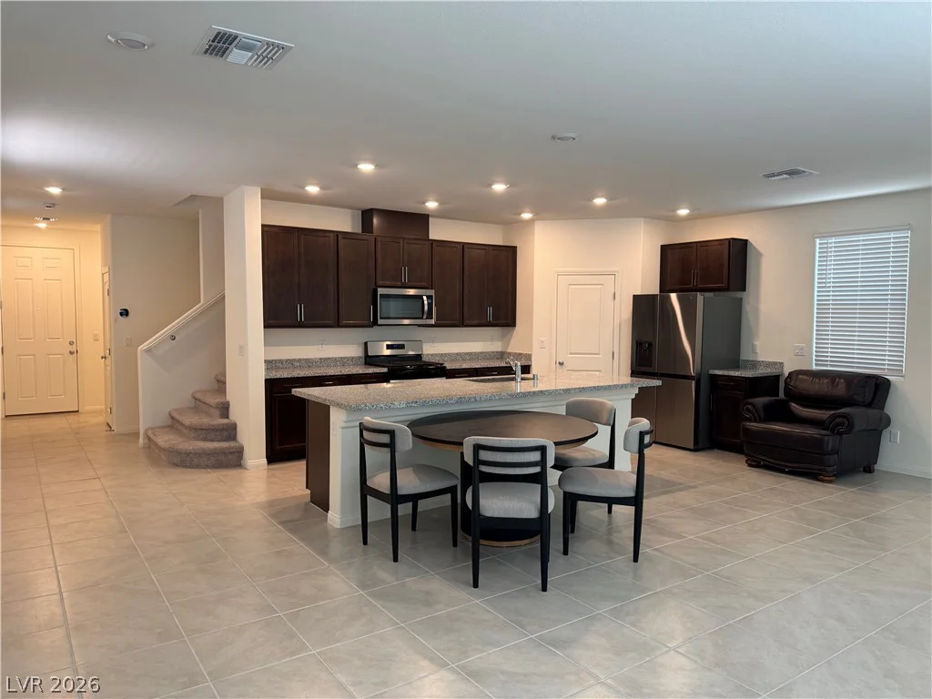 7055 Cottage Vista, Las Vegas, NV 89113