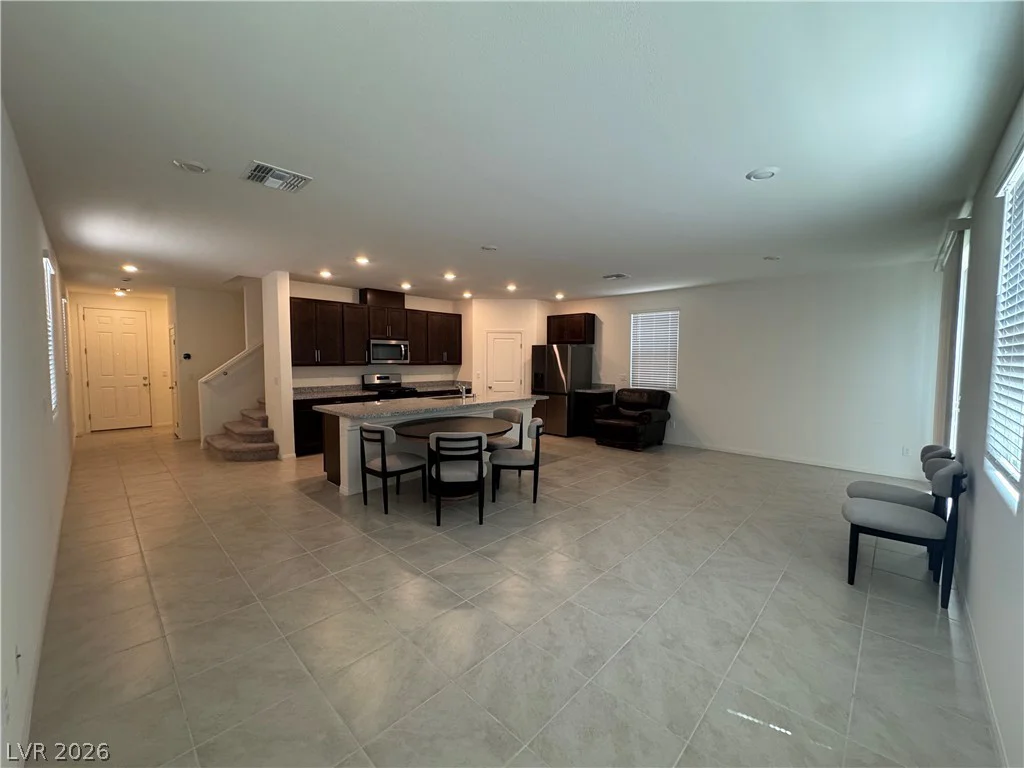 7055 Cottage Vista, Las Vegas, NV 89113